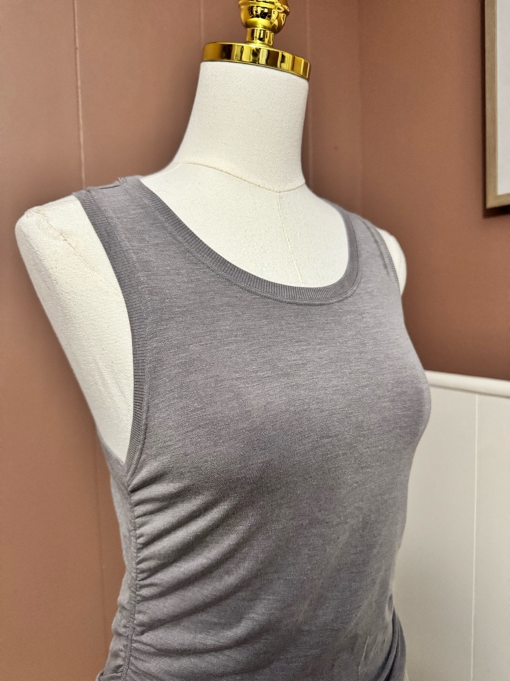 Athleta Gray Scoop Neck Ruched Tank Top - Picture 8 of 12